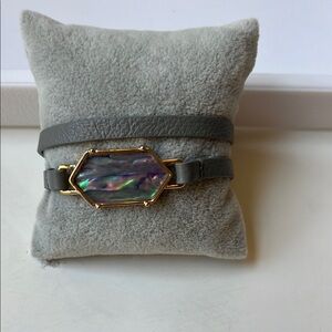 Elegant Gray Leather Bracelet with Iridescent Stone